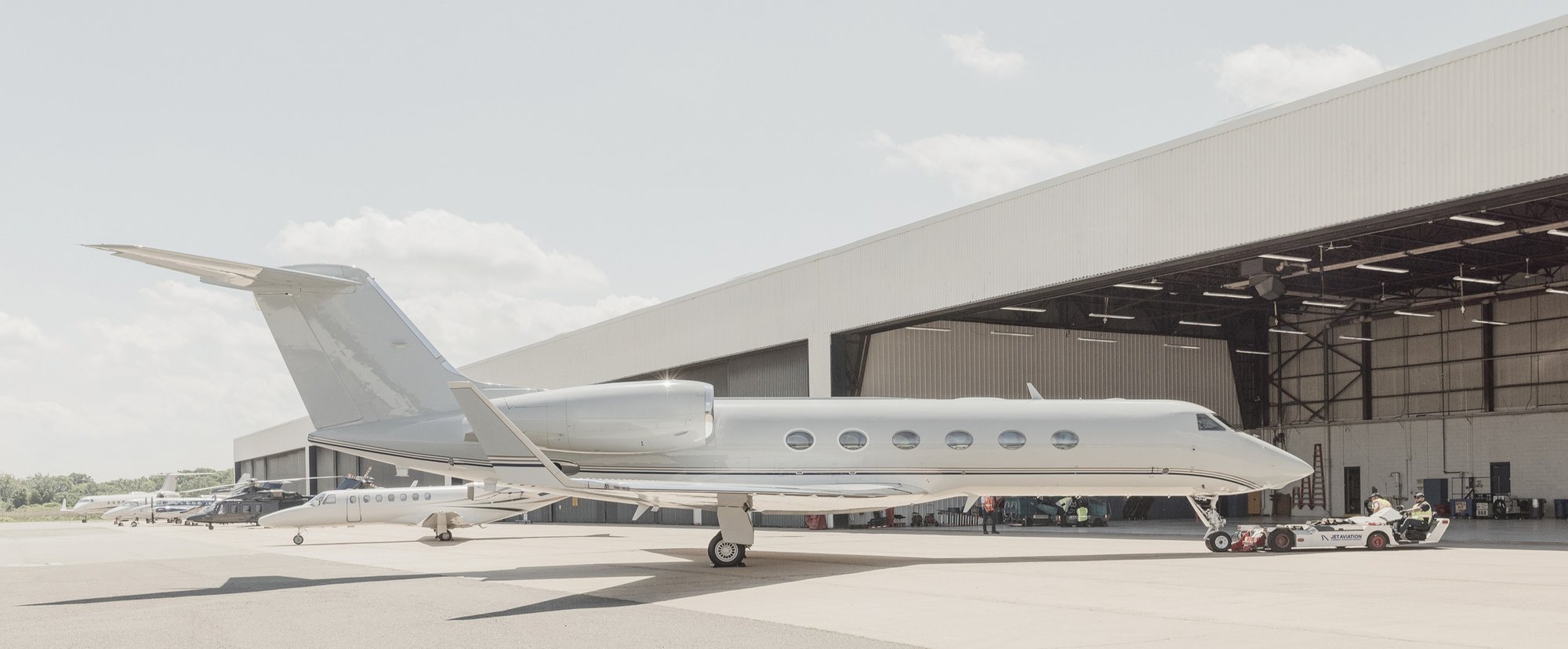 smJet_Aviation_Teterboro-6-1